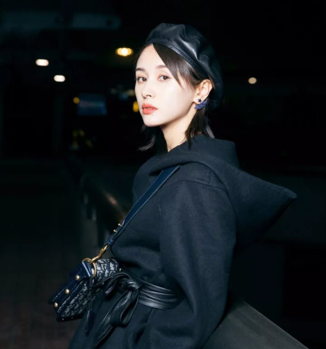 今年秋冬最chic！原來短發(fā)和帽子這么配啊！