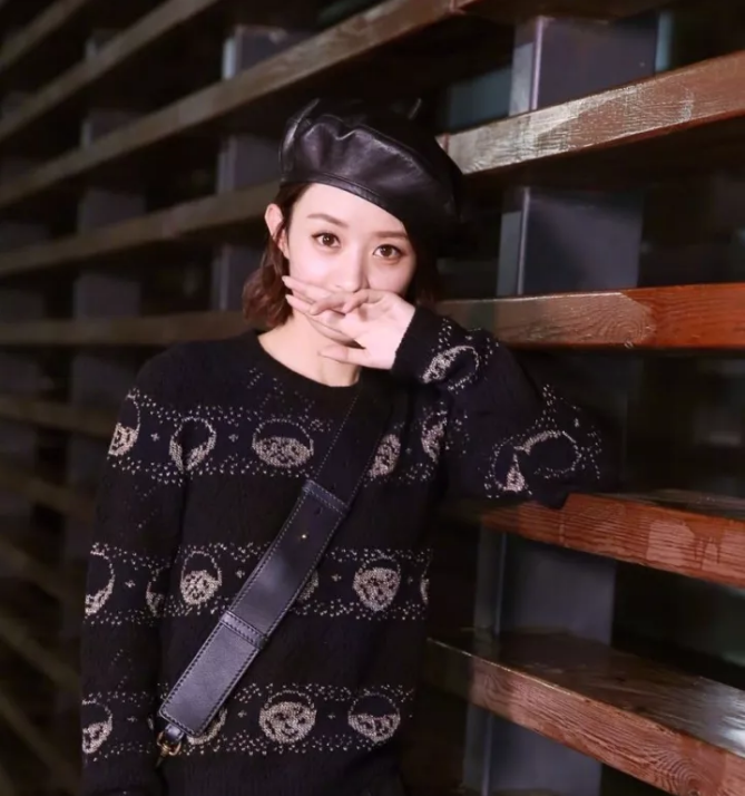 今年秋冬最chic！原來短發(fā)和帽子這么配??！